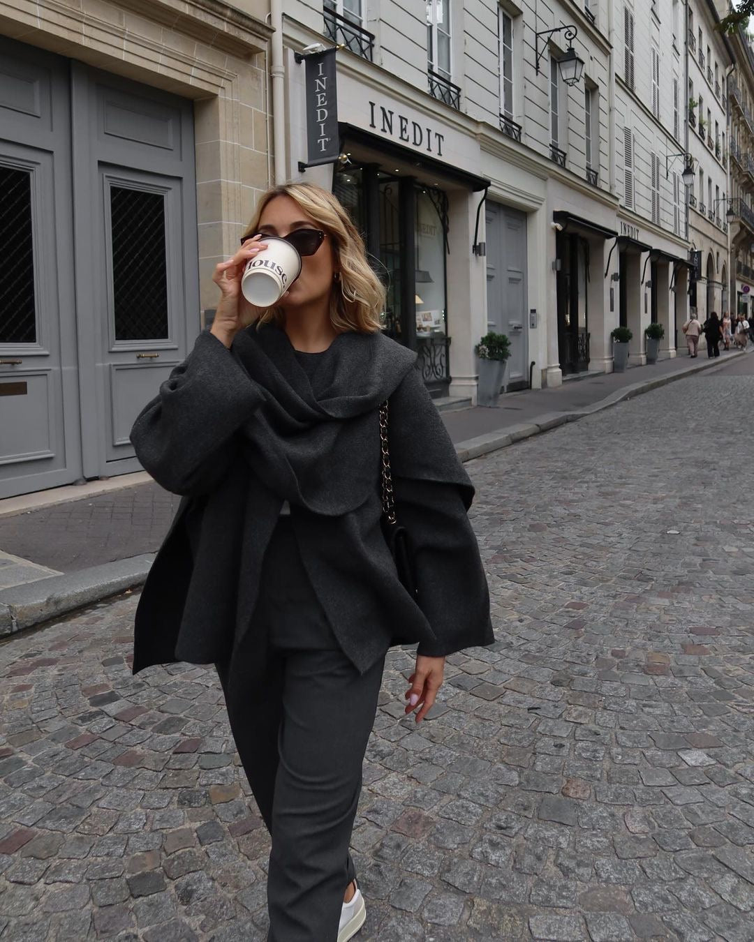 Scarf coat