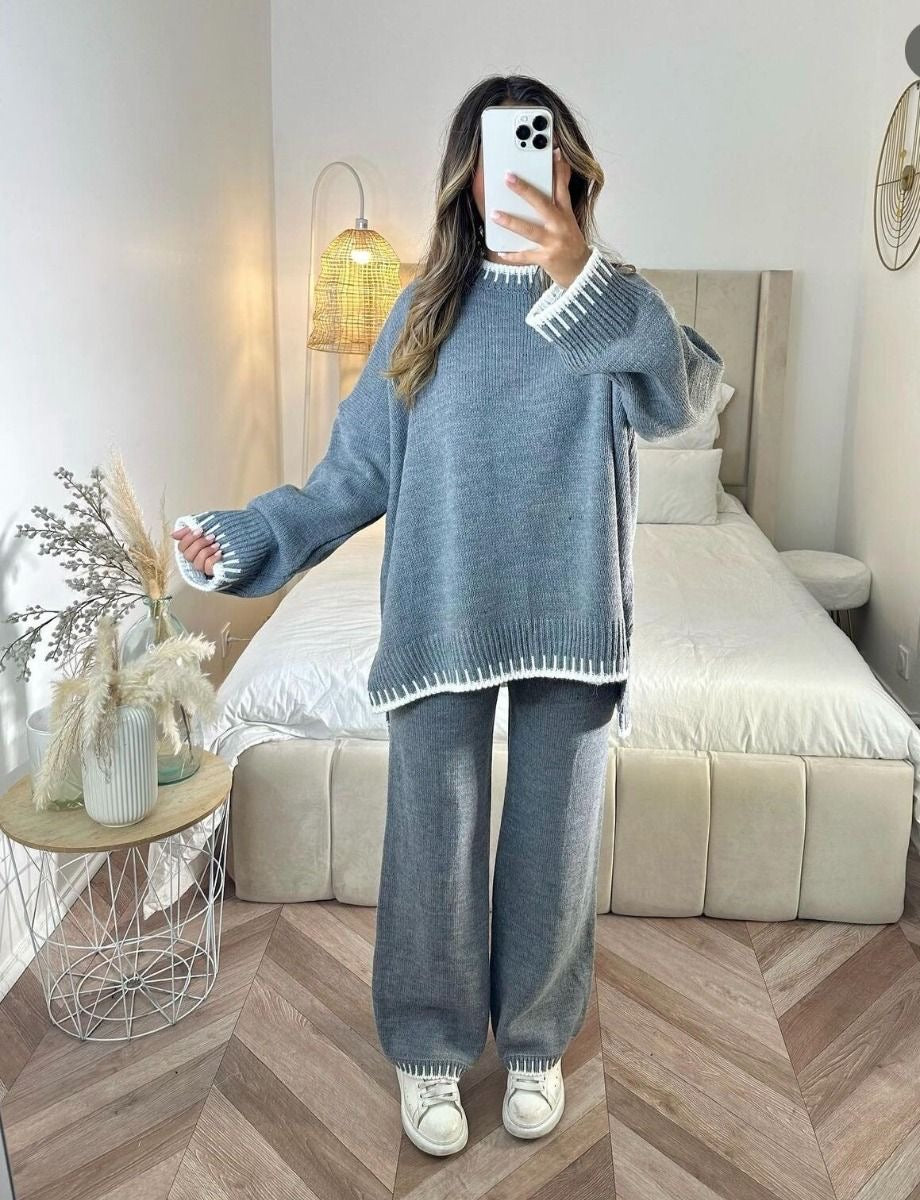 Cosy knitted set