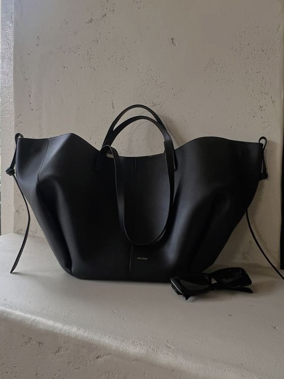 Tote handbag